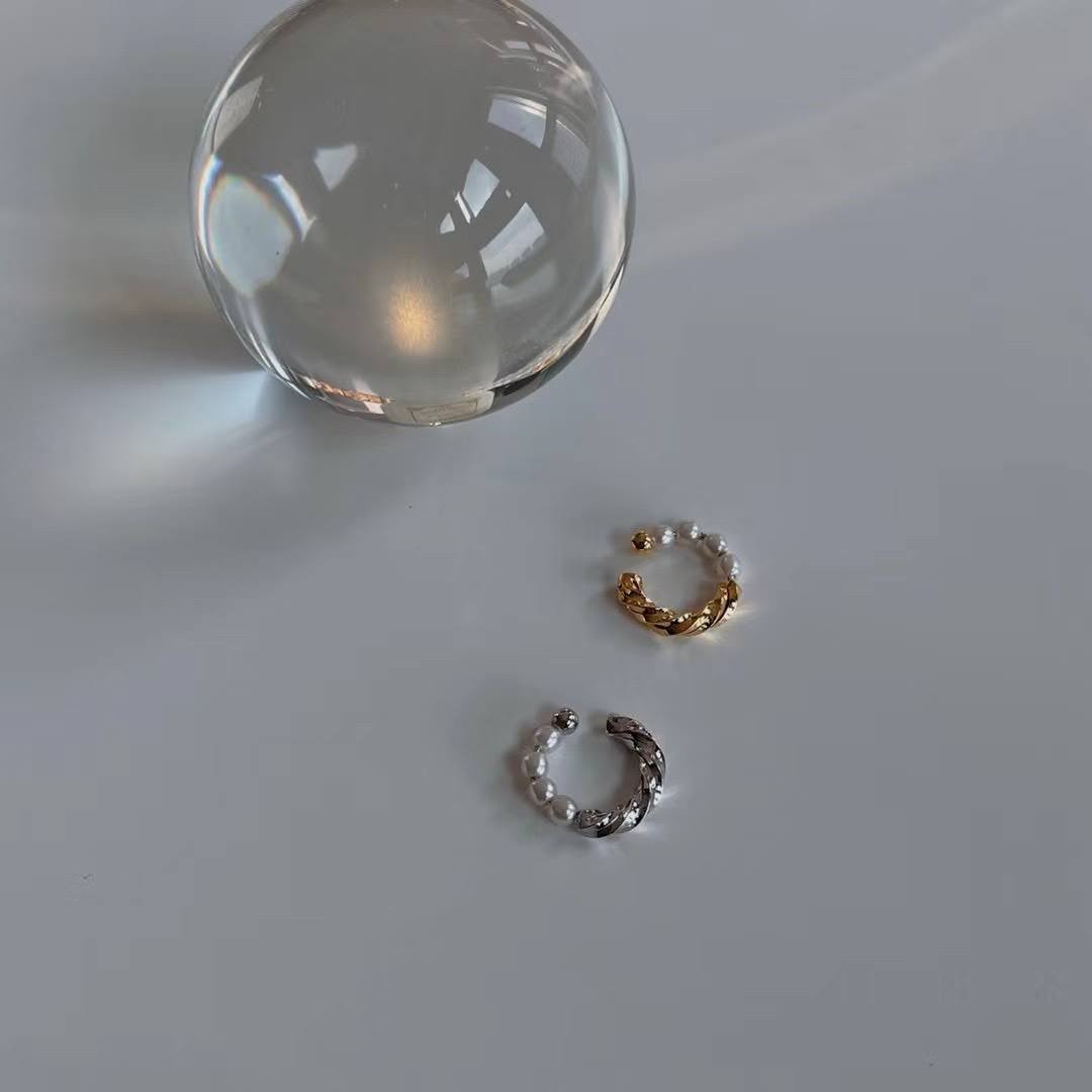 Half Pearl Ear Cuff