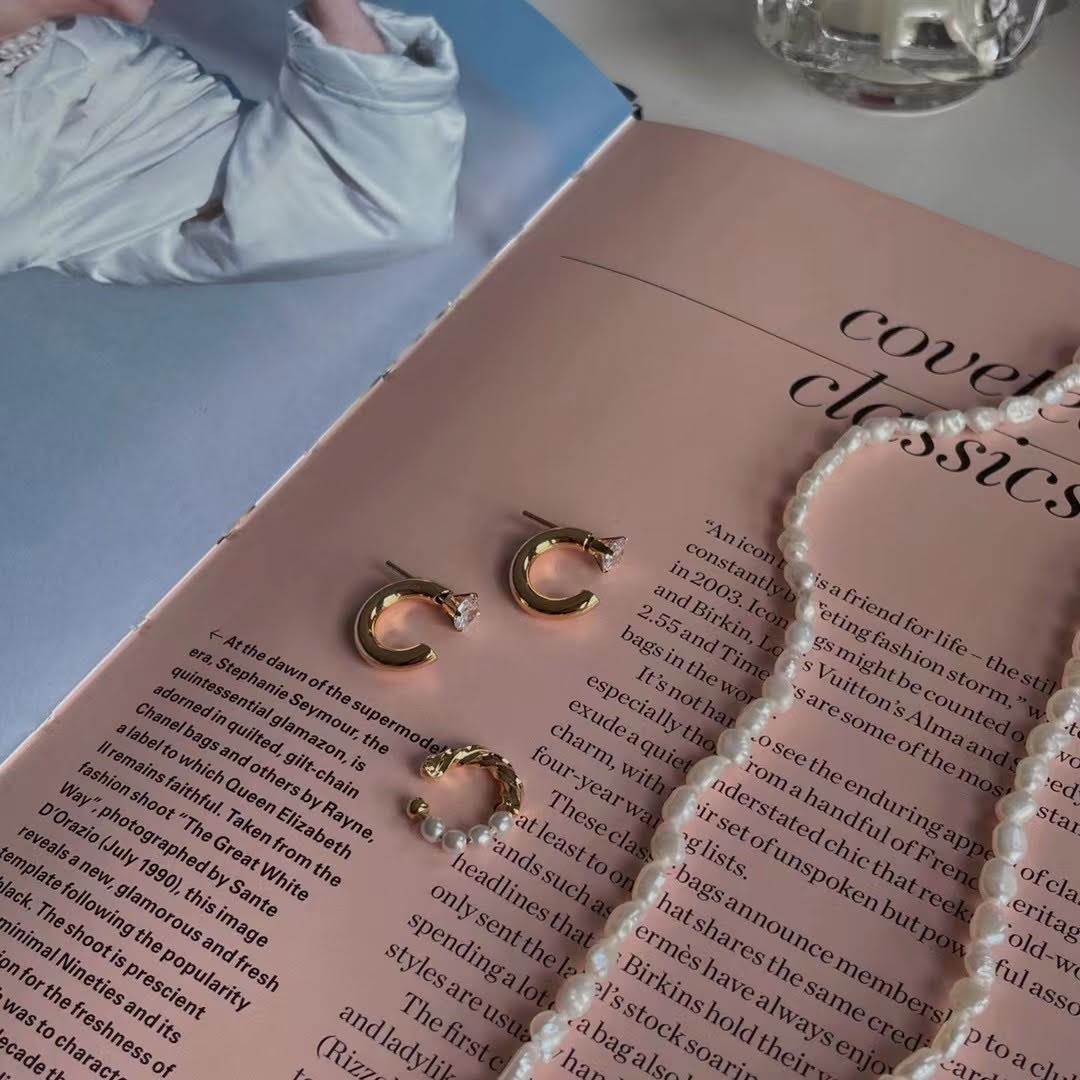 Half Pearl Ear Cuff