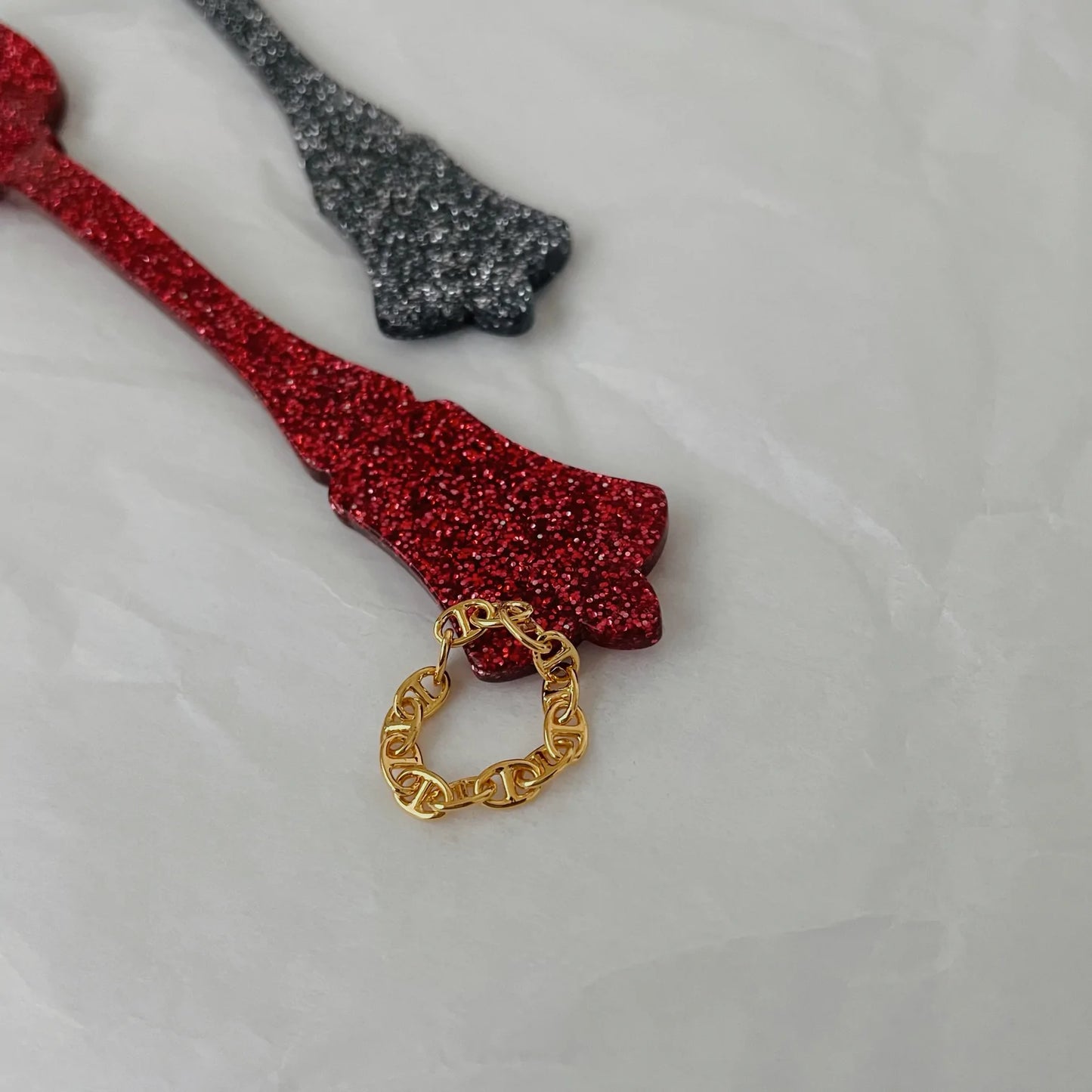 "H" Motif Ring