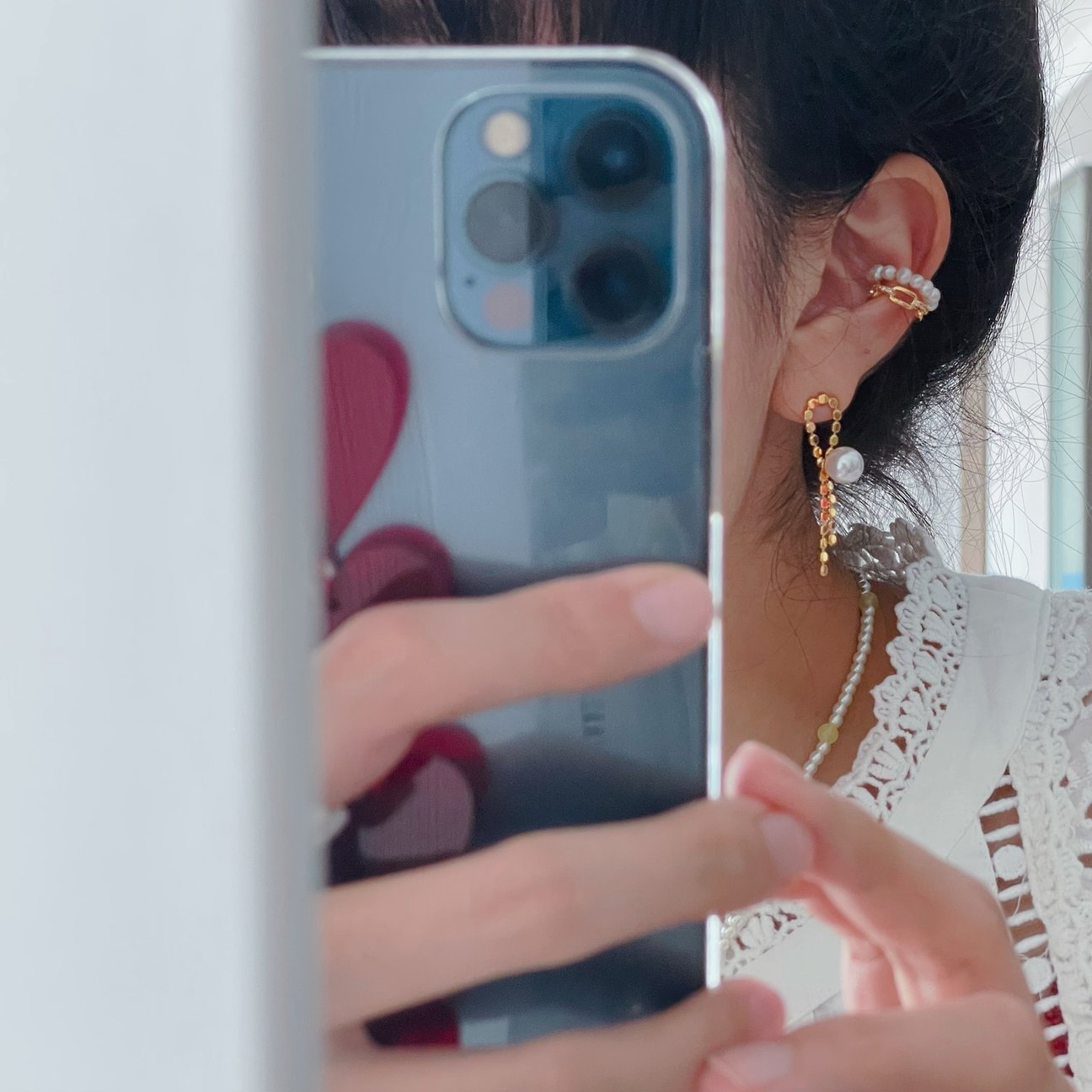 Gold Glitters Pearl Earrings