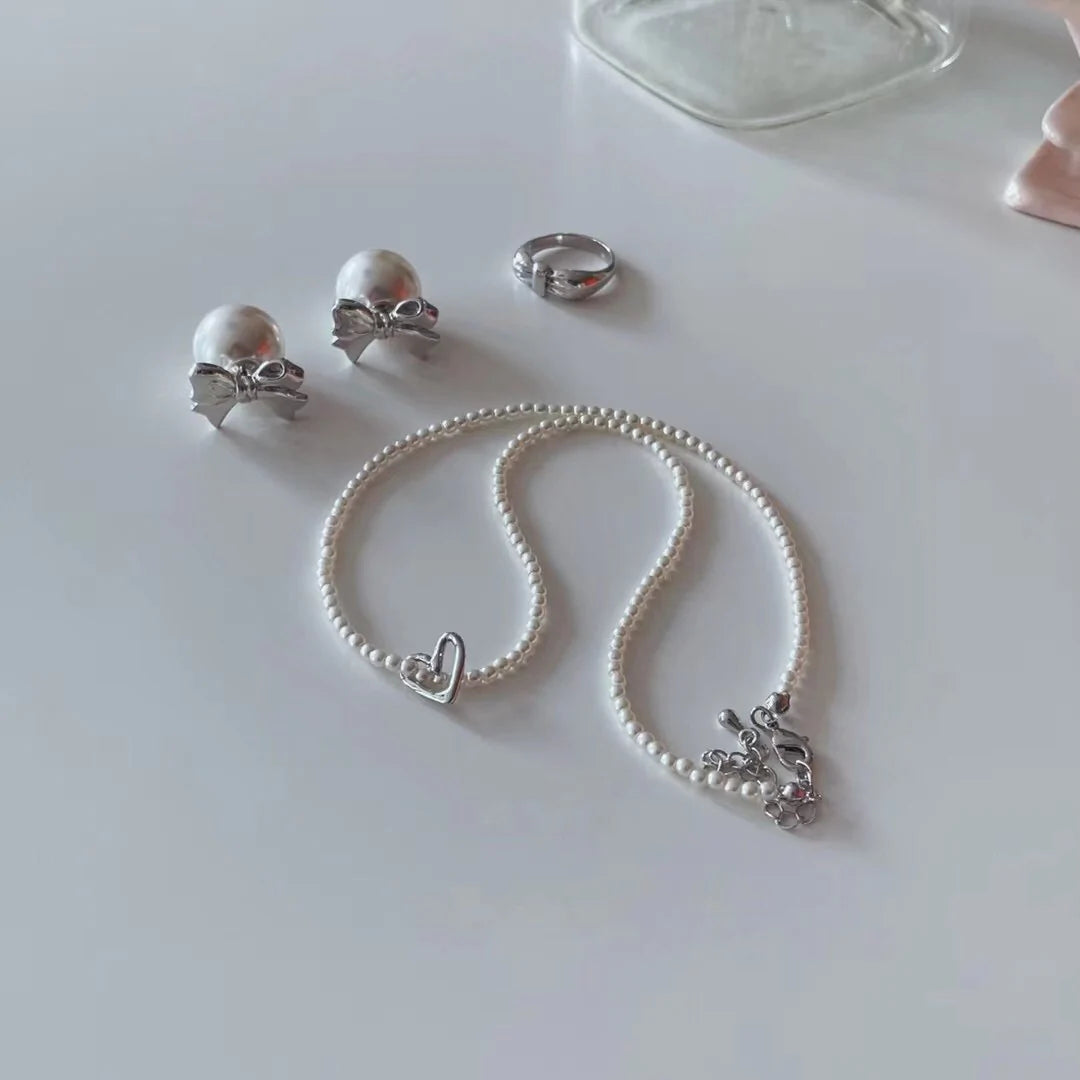 Ribbon Pearl Earrings