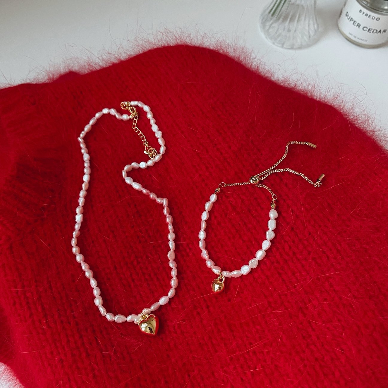 Gold Heart Pearls Beaded Bracelet - O.chic Studio