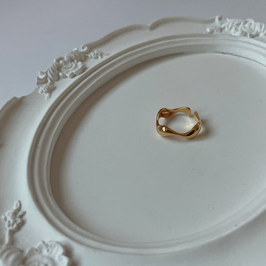 Waved Gold Ring