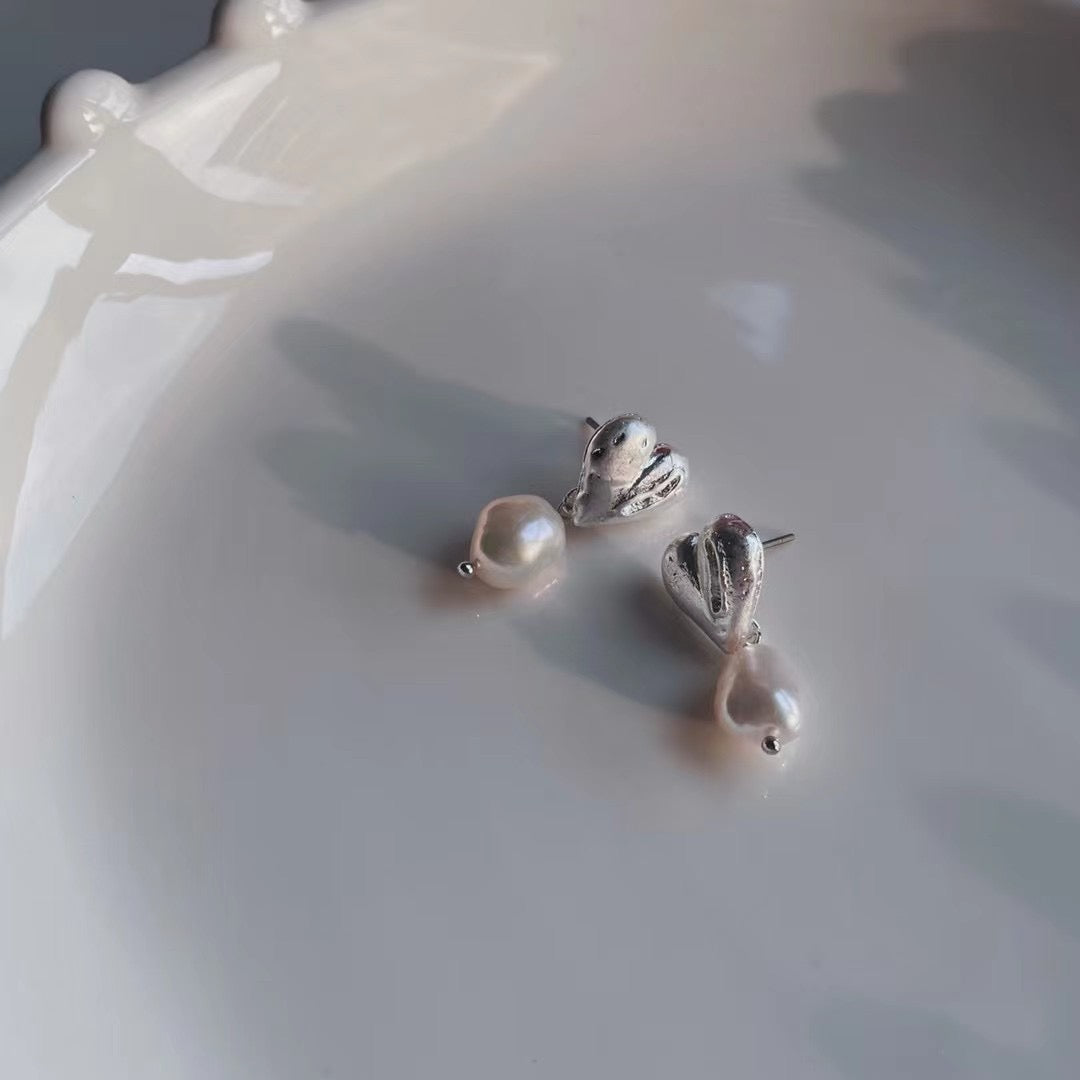 Heart & Pearl Earrings