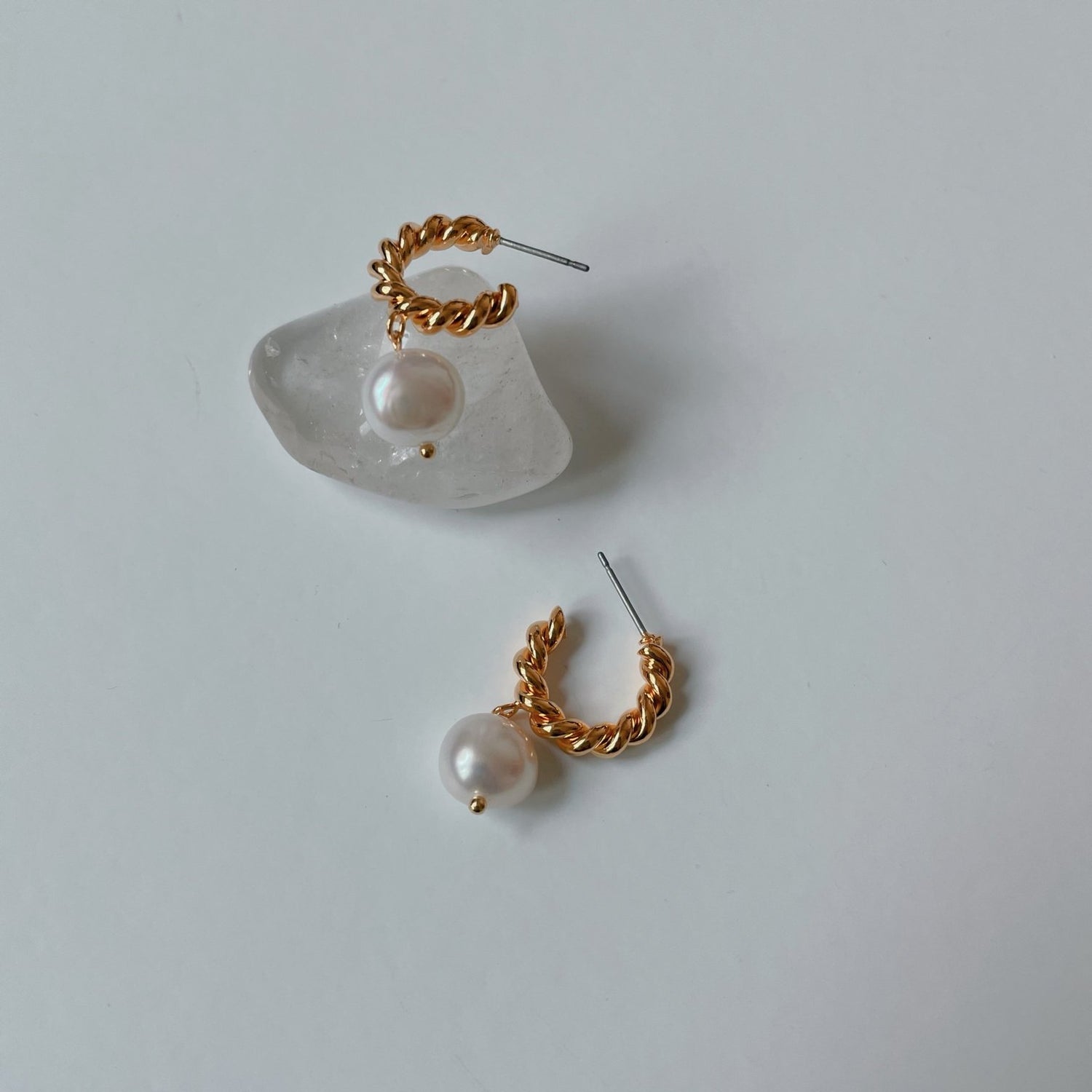 Fresh Water Pearl Earrings (18K Gold Plated) - O.chic Studio