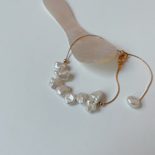 Beautiful Fresh Water Pearl Gold-tone Bracelet