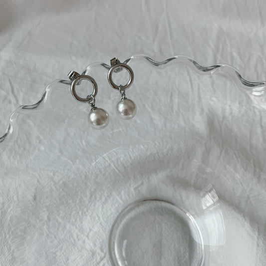 Silver Pearl Earrings